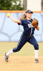 Offense stays hot in 9-1 win Image