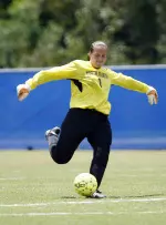 Lady Ospreys open with tie Image