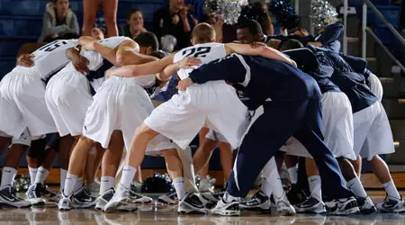 unf mbb huddle