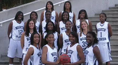 2010-11 WBB Team