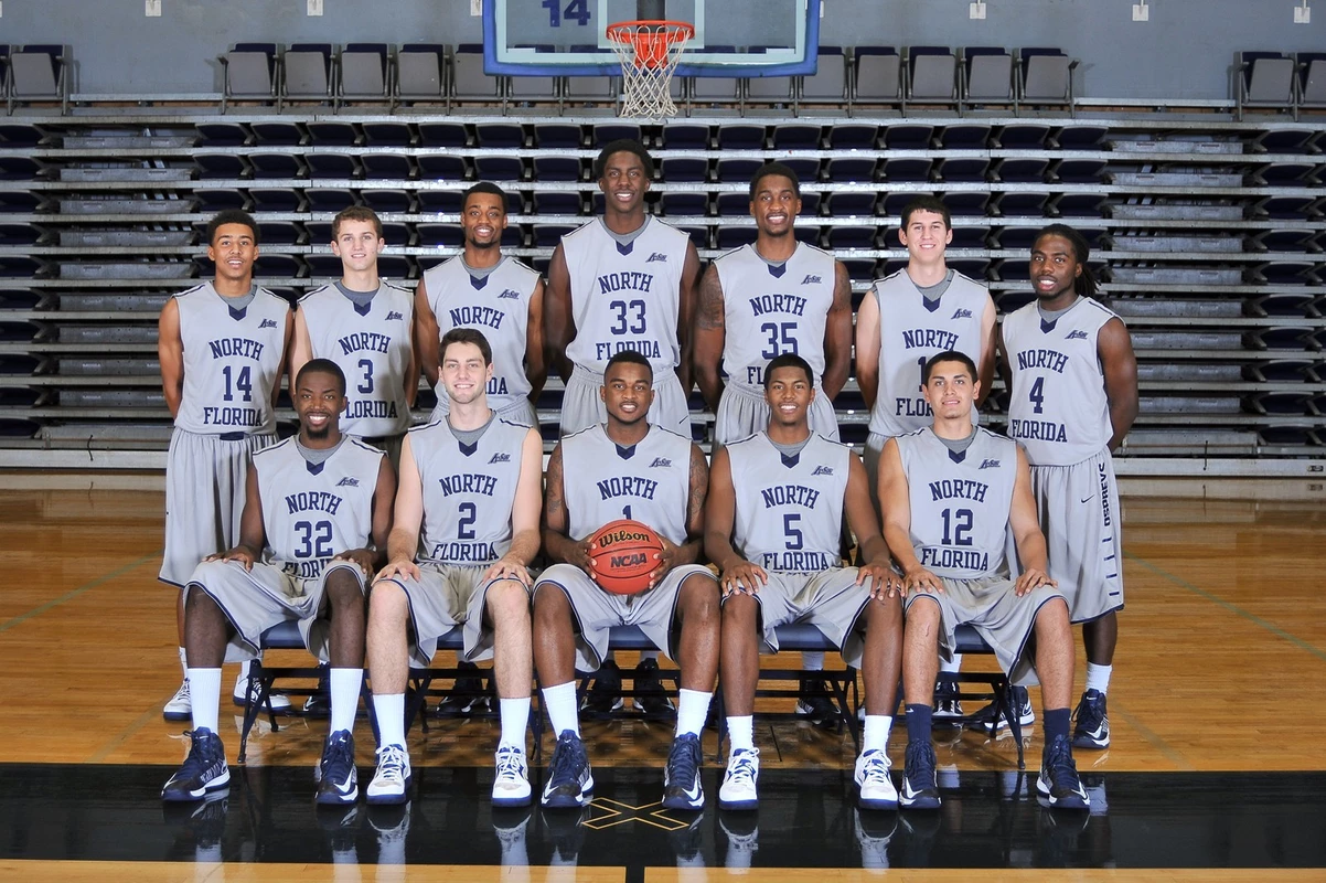 2013-14 MBB Team