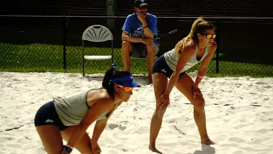 UNF volleyball players ready for opponent