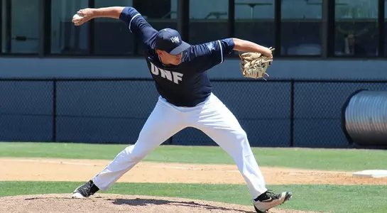 Naylor delivering a pitch