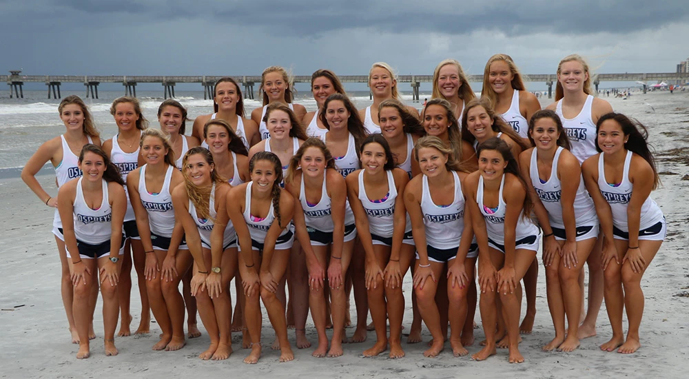 Swim Team beach picture