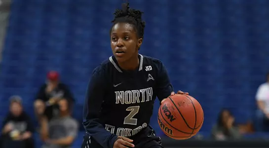 Ty Purifoy brings the ball up the floor against Bethune-Cookman