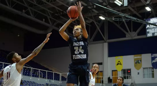 Maiya Rumph hits a jumper against Bethune-Cookman