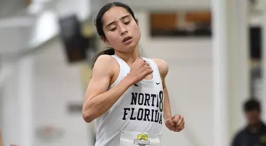 Eden Meyer finishes 5000m race in an ASUN record setting time