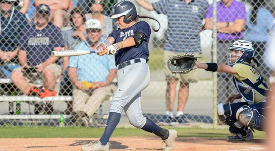 Alex Arciola batting