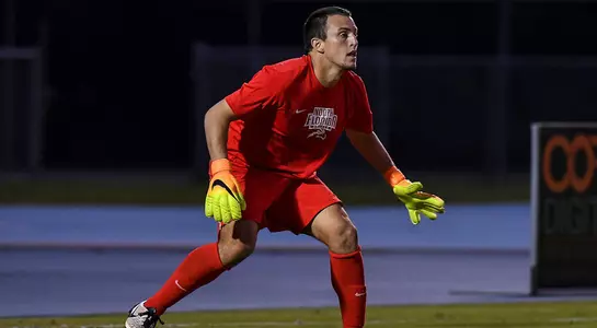 Juanes Fajardo prepares to save a shot on goal