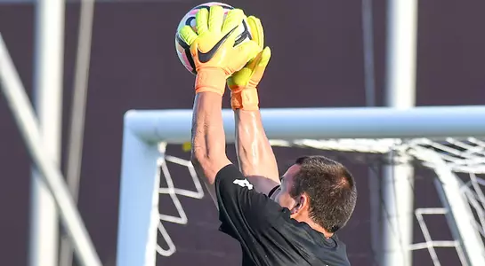 Juanes Fajardo saves a shot
