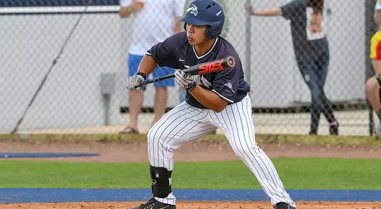 Riff Libunao prepares to bunt the ball