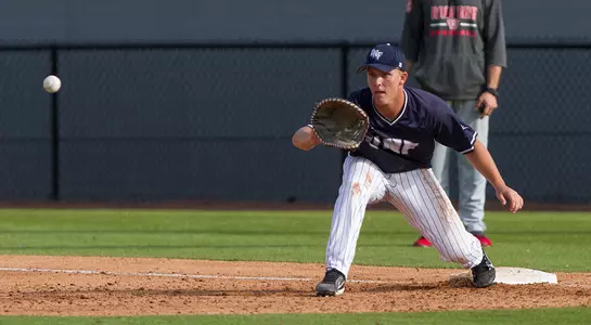 Alex Reynolds prepares to catch an incoming throw