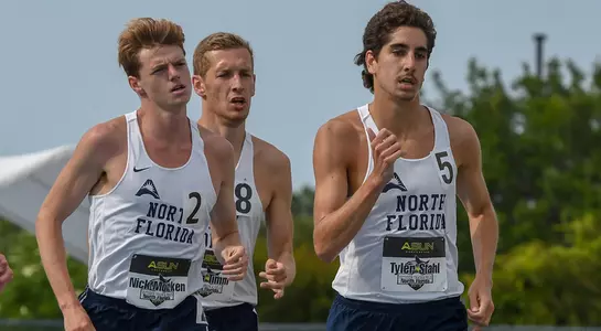 Trio of Nick Morken, Tyler Stahl and Fynn Timm lead the pack in the ASUN 1500m