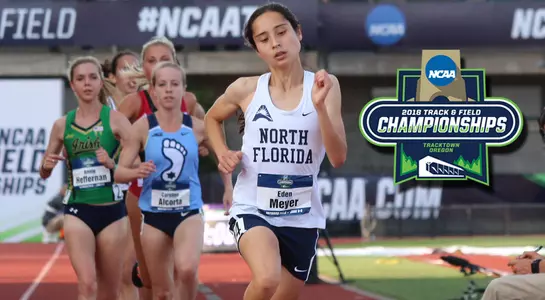 Eden Meyer runs down the stretch in the 10,000-meter race at NCAA Championship