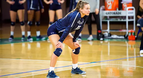 Alessia Venturelli gets in ready position to defend.