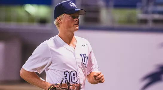 Zach Chappell runs back into the dugout.