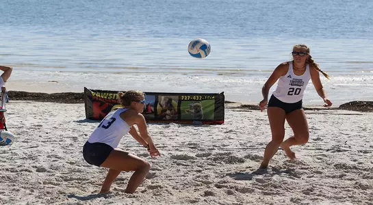 Jessi Freeman gets ready for a dig.