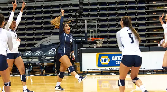 Rocio (4) celebrates after a point