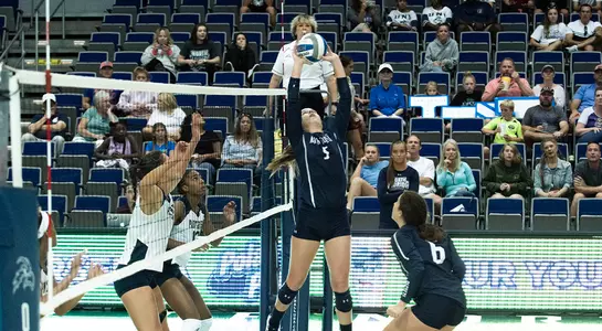 Askew (5) sets up a kill for Dixon (6)