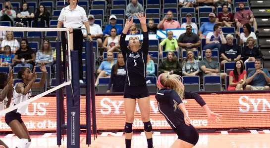 Askew (5) sets up a kill for Taryn (42)