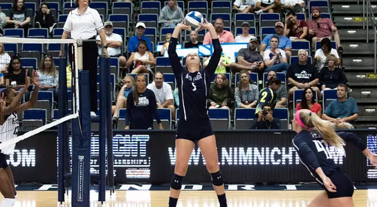 Askew (5) sets up a kill for Taryn (42)