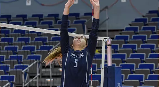 Askew sets the ball up