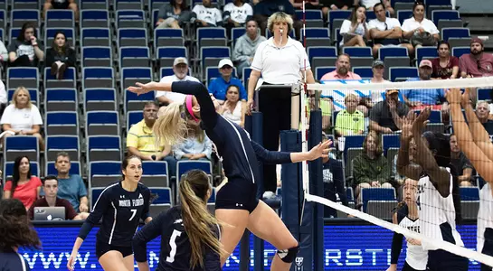 Taryn going up for a kill