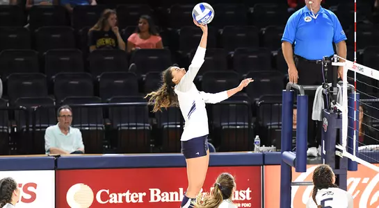 Gabby O'Connell of UNF reaches to make contact with the ball on an attack.