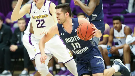 Ivan Gandia-Rosa drives past a Lipscomb defender