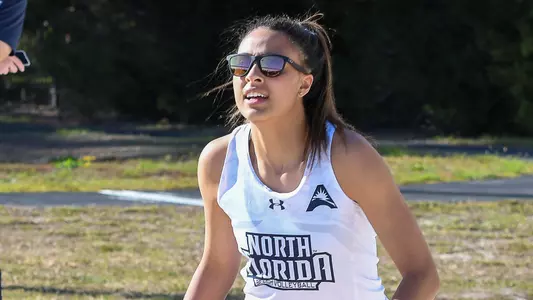 Gabby O'Connell gets ready for a serve.