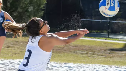 Gabby O'Connell goes for a pass.