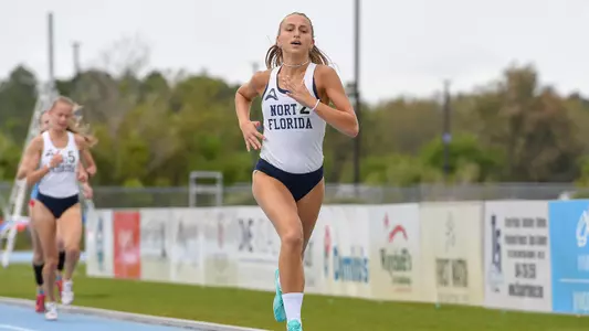lydia van dijk sprinting on track