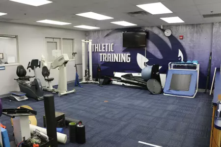 Picture of the UNF Athletic training room