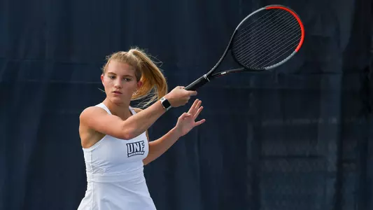 Annabelle Davis in motion.