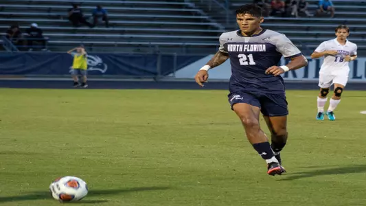 Joaquin Acuna dribbling ball against Central Arkansas