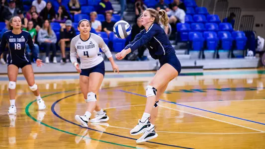 Logan O'Brien passes the ball.
