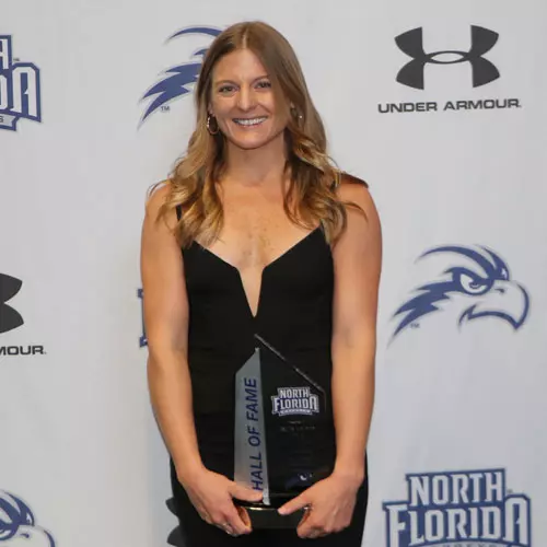 Kaylie Wallace poses with her HOF trophy