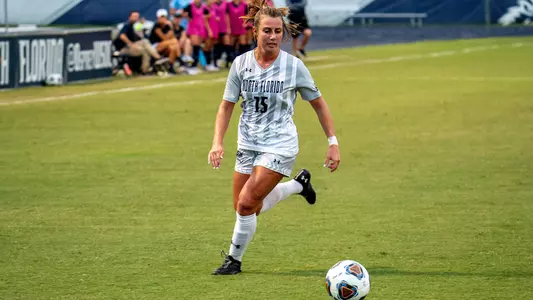 Marissa House going after the ball