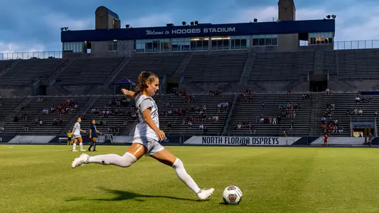 Analiese Anderson kicking the ball