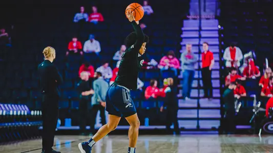 Nubia Benedith makes a pass during warmups