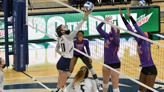 Bre Walp makes an attack.