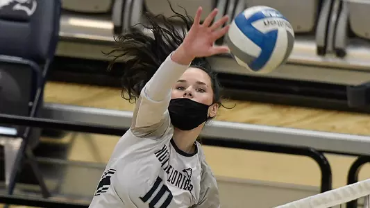 Grace Youngblood makes an attack.
