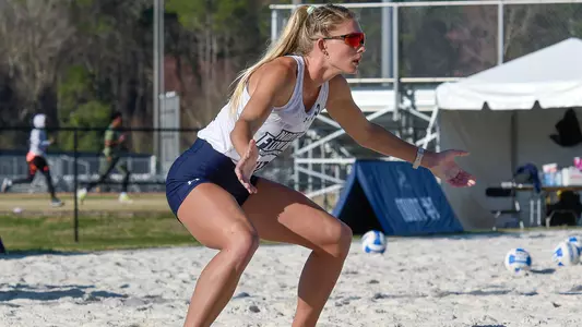 Taryn Griffey gets ready for the serve.