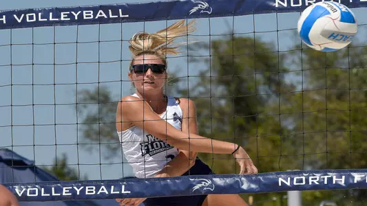 Callie Workman makes an attack.