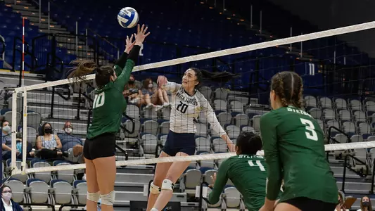 Maddie Boyd hitting the ball