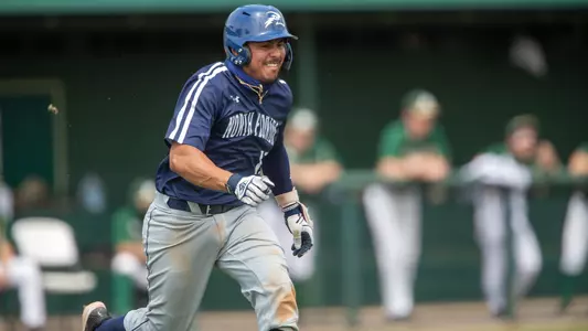 Abraham Seuera running to base