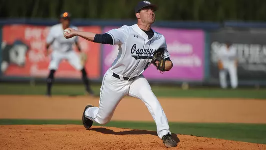Brandon Reitz delivers a pitch.