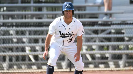 Austin Bogart gets a lead