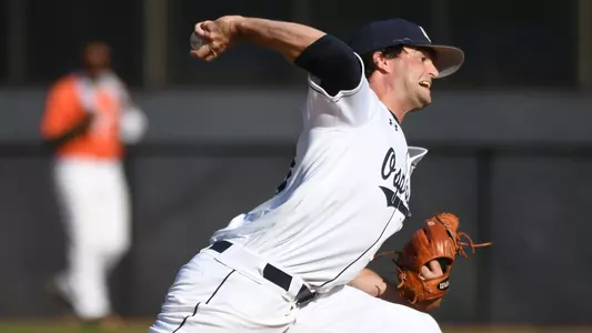 Will Ohme delivers a pitch.