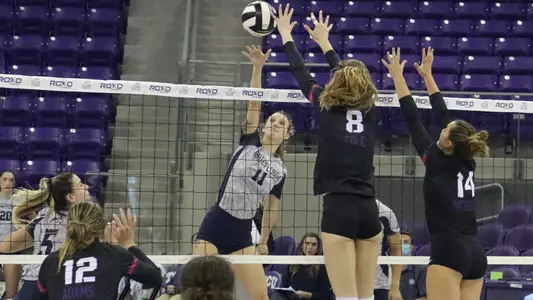 Bre Walp makes an attack